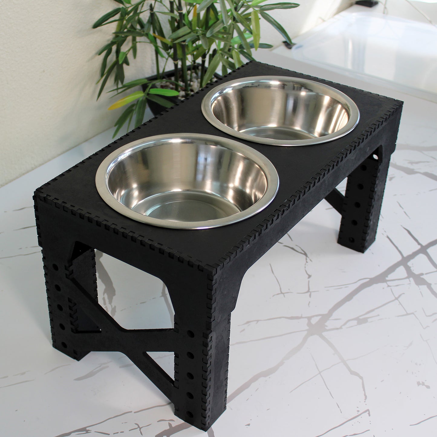 Comedero Elevado Perro Personalizado con Nombre y Patas Regulables hasta 41,8 cm - Modelo Trama